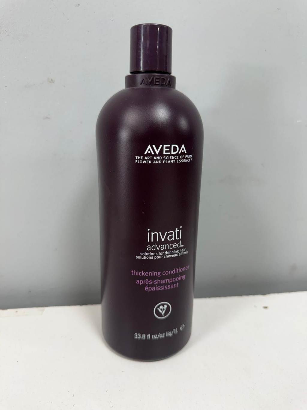 Actual Aveda Invati Advanced Thickening Conditioner 1 L bottle, front label and cap